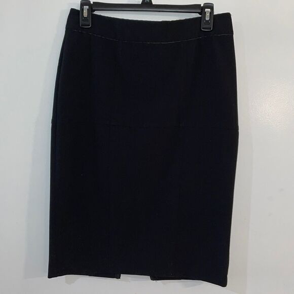 Bisou Bisou Dresses & Skirts - BISOU BISOU Michele Bohbot Black Pencil Skirt Size 4 Great Condition
